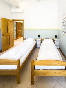 Exclusive Authentic Riviera Villa - Private Pool, Pétanque Court, Panoramic Mediterranean Sea & Estérel Mountain Views