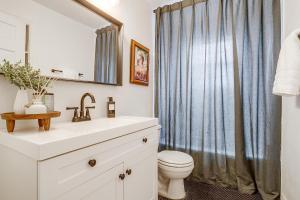 Fort Worth Cottage Retreat