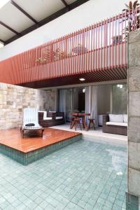 9.3 île 115 C Riviera - Almare Flats