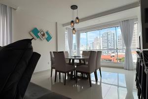 3 Quartos com AC | 2 Vagas | 500m da Praia