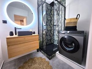 Gîte Forestier - T2 Cosy avec Terrasse & 2 Parkings privatifs -Centre ville