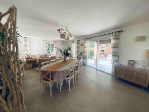 Villas Maison de vacances : photos des chambres