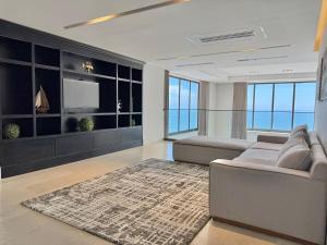 Elegant Penthouse on the pier The O grand living