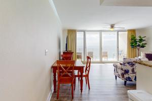 Emerald Beach Resort 2227