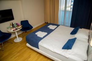 Panorama Orbi City Sea View N2