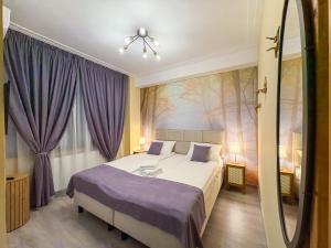 HerMira House