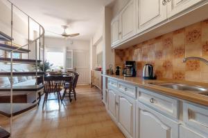 ÆTHRA country 3-floor slim Home by New Era