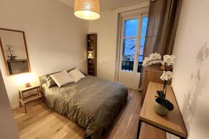 Modern bright flat with outside terrace