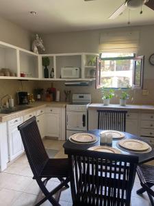 Apartment 4 personas, full equipado, Santa ana , San Jose Costa Rica