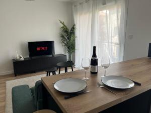 Appartements T2 moderne hypercentre - Parking prive : photos des chambres