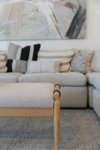 HomeGoods Hoarder Haven 4BR 3min to Stadium &Golf