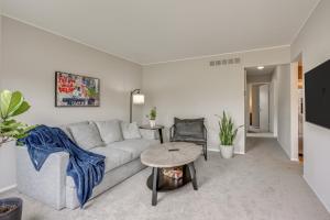 3 Mi to Dtwn Royal Oak Getaway with Fenced Yard!