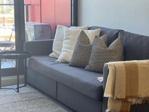 City apartment view pool gym free park