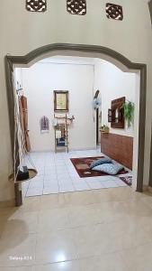 Rumah Syariah 4BR 150Mbps WiFi Bersih Lengkap Luas Nyaman