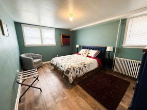 Peaceful Hideaway in Central Fargo