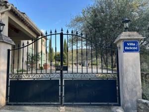 Maisons de vacances Villa in Provence with Private Pool : photos des chambres