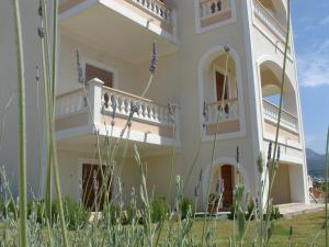 Anemos Apartments,By Villa Kokkoni Samos Greece