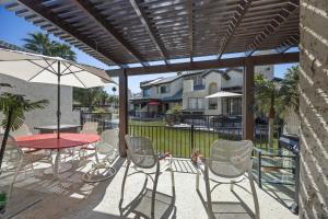 Los Pueblos Joy Koi Pond, firepit and more