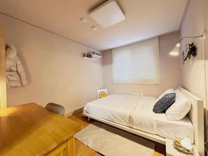 Namsan Beautiful BIG Hill House