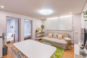 Namsan Beautiful BIG Hill House