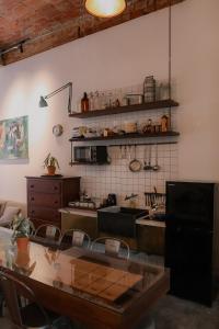 Colonial French-era flat, central Saigon