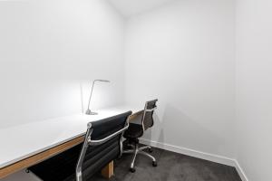 Central Valley Pad with Infinity Pool, Gym and Office!