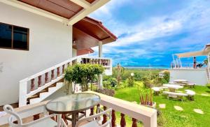 Asava Rawai Sea View Private Resort