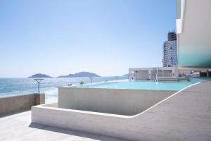 Accommodation in front of the pier Cristal bay 1504