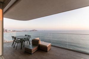 Accommodation in front of the pier Cristal bay 1504