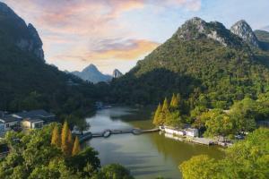 Guilin HeShe Lakeside Resort-Free pick up service stay two nights
