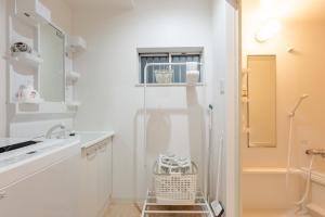 2mins walk to chidoribashi 12mins walk to nishikuzyou USJ Dotonbori nanba