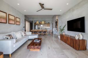 Luxury Oceanfront Residence - Tulum Mexico