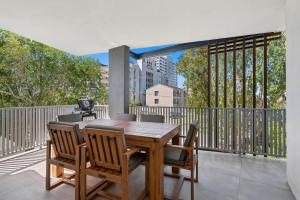 Private 3 Bedroom - 200m to the Beach