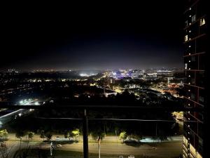 Mount Austin AtariGame and Neflix 9pax balcony Palazio