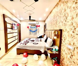 BLACKWOOD -140 Metres- Near Golden Temple