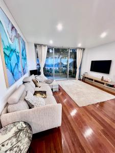 Bondi Modern Beachside Suite