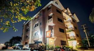 B2 Airport Boutique & Budget Hotel