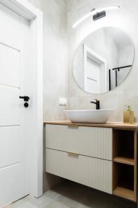 Househost Apartment Smoleńsk Elegant Studio AC Lift Security