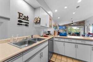 Fairway Heights condo