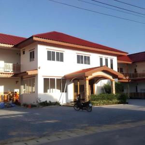 The Aam resort