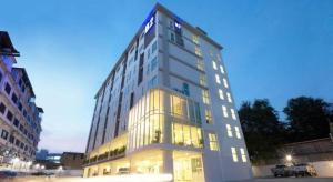B2 Nakhonsawan Premier Hotel