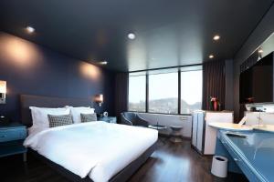 Superior Double Room - High Floor