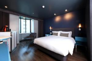 Superior Double Room - High Floor