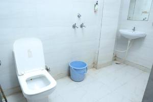Om pushp residency