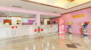 OYO 565 Trang Hotel