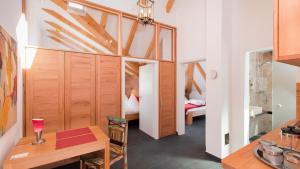 Two-Bedroom Apartment room in Bio Hotel Kunstquartier