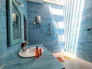 White Villa Goyambokka