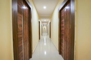 Hotel O R Square Stay Near LB Nagar Metro
