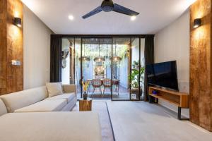 Luxe Private Townhouse in Canggu - The Atelier