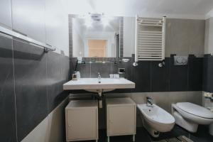Studio Apartment with One Double Bed